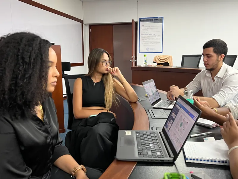 Así se vivió el cierre de Proyecto de Innovación Colaborativa del programa de Mercadeo Así se vivió el cierre de Proyecto de Innovación Colaborativa del programa de Mercadeo