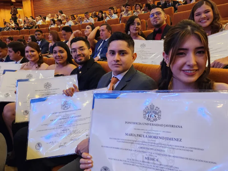 la carrera de Medicina logró una tasa de deserción de apenas el 1,6%, la más baja en la historia de la Javeriana Cali la carrera de Medicina logró una tasa de deserción de apenas el 1,6%, la más baja en la historia de la Javeriana Cali