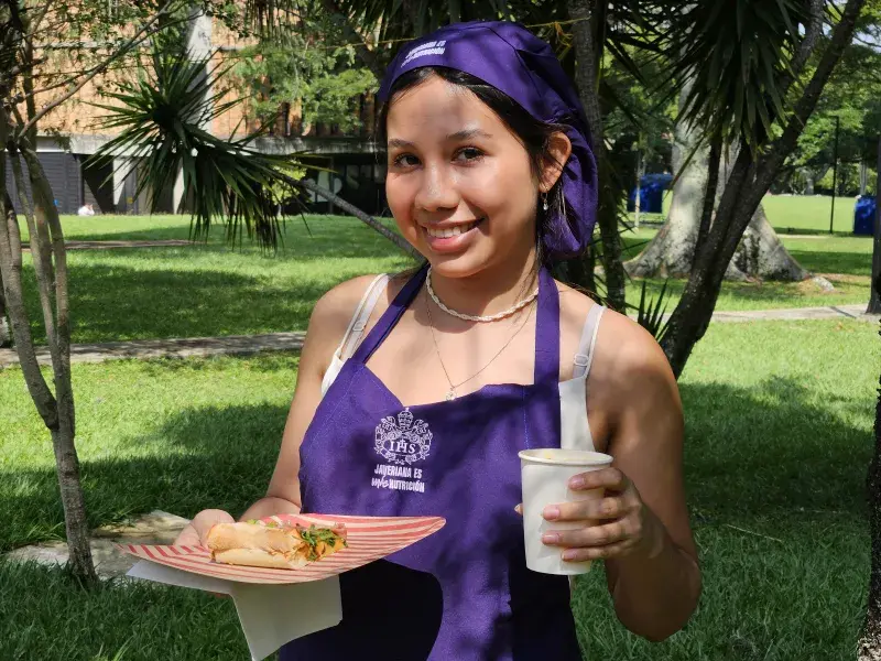 Grupo estudiantil Meraki cerró el semestre integrando a estudiantes de Mercadeo en una jornada de cocina colaborativa
